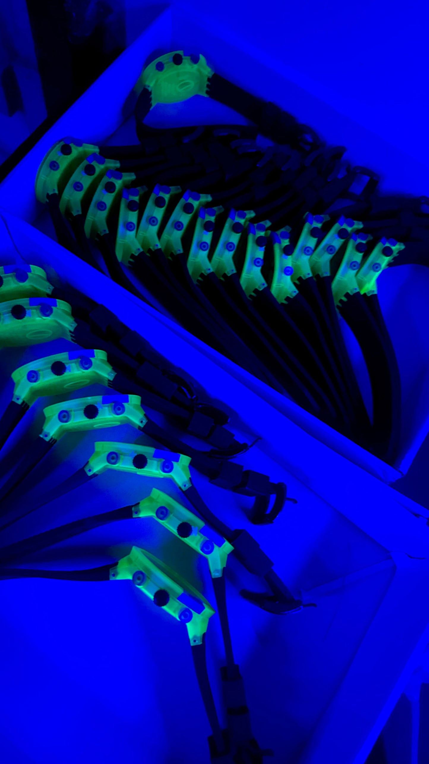 SWATCH NEON PARTY PARA UNISEX REF-FA