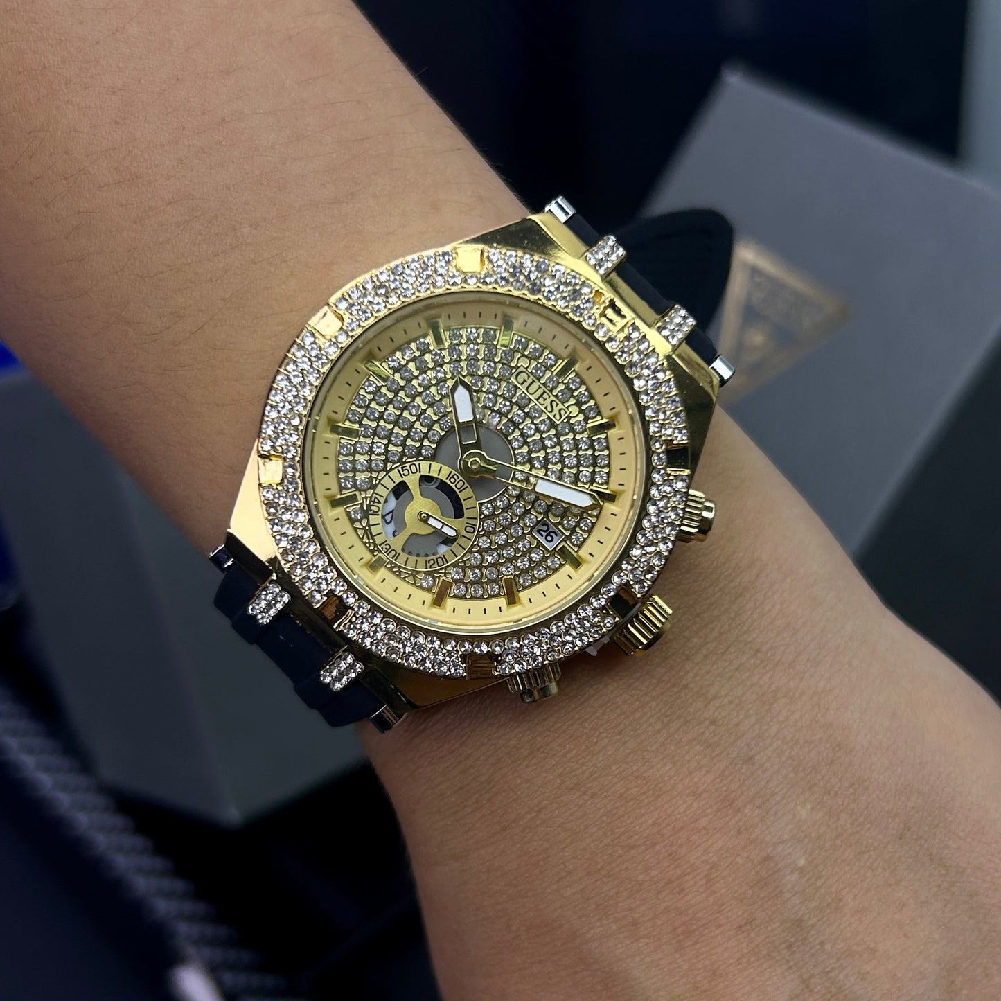 GUESS CUBANO PARA DAMA REF-ND