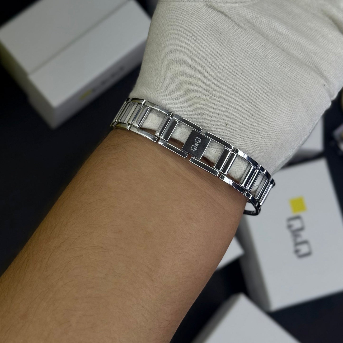 QyQ ORIGINAL ESQUELETO PARA HOMBRE REF-BBNR