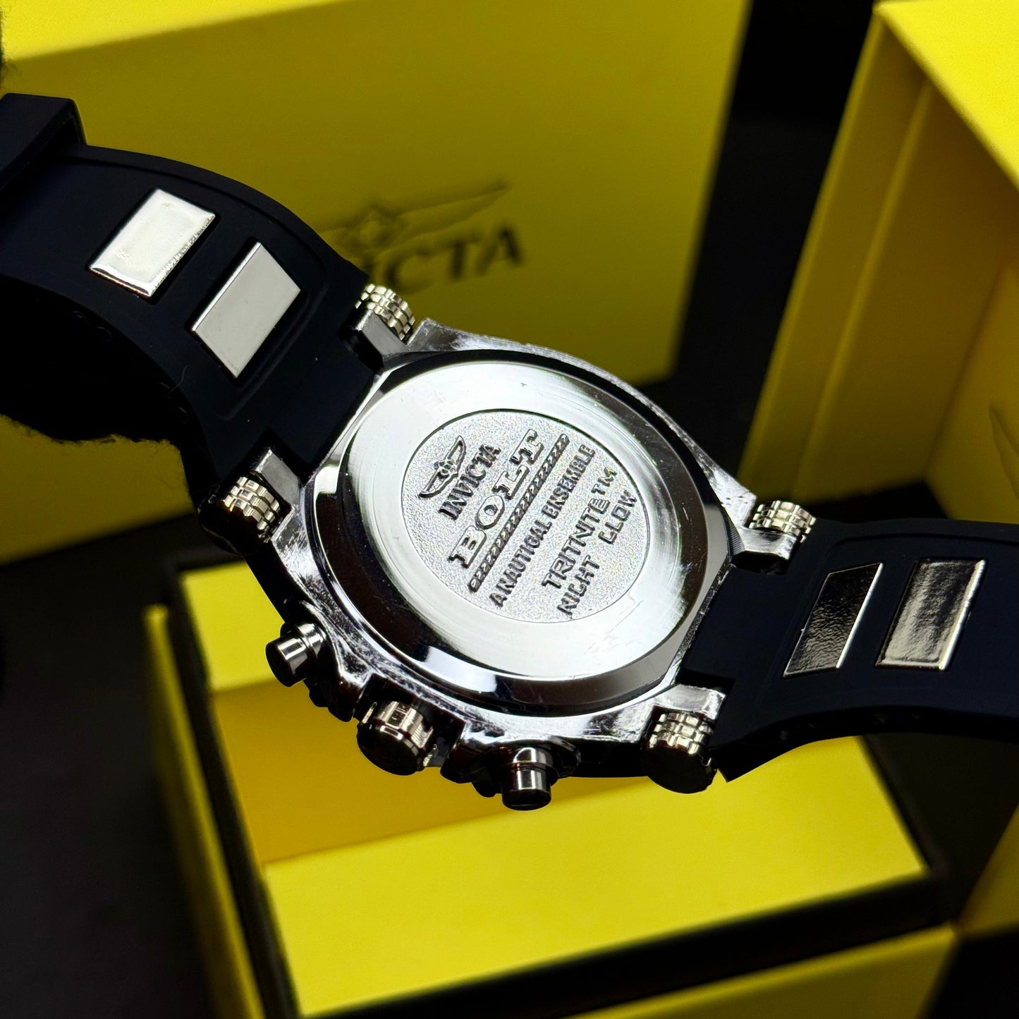 INVICTA BOLT GUAYA PARA HOMBRE REF-NPN
