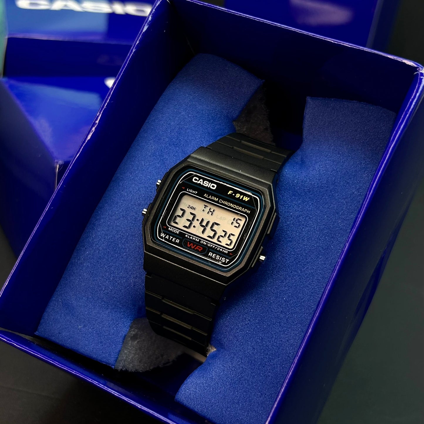CASIO SUMERGIBLE UNISEX REF-F91