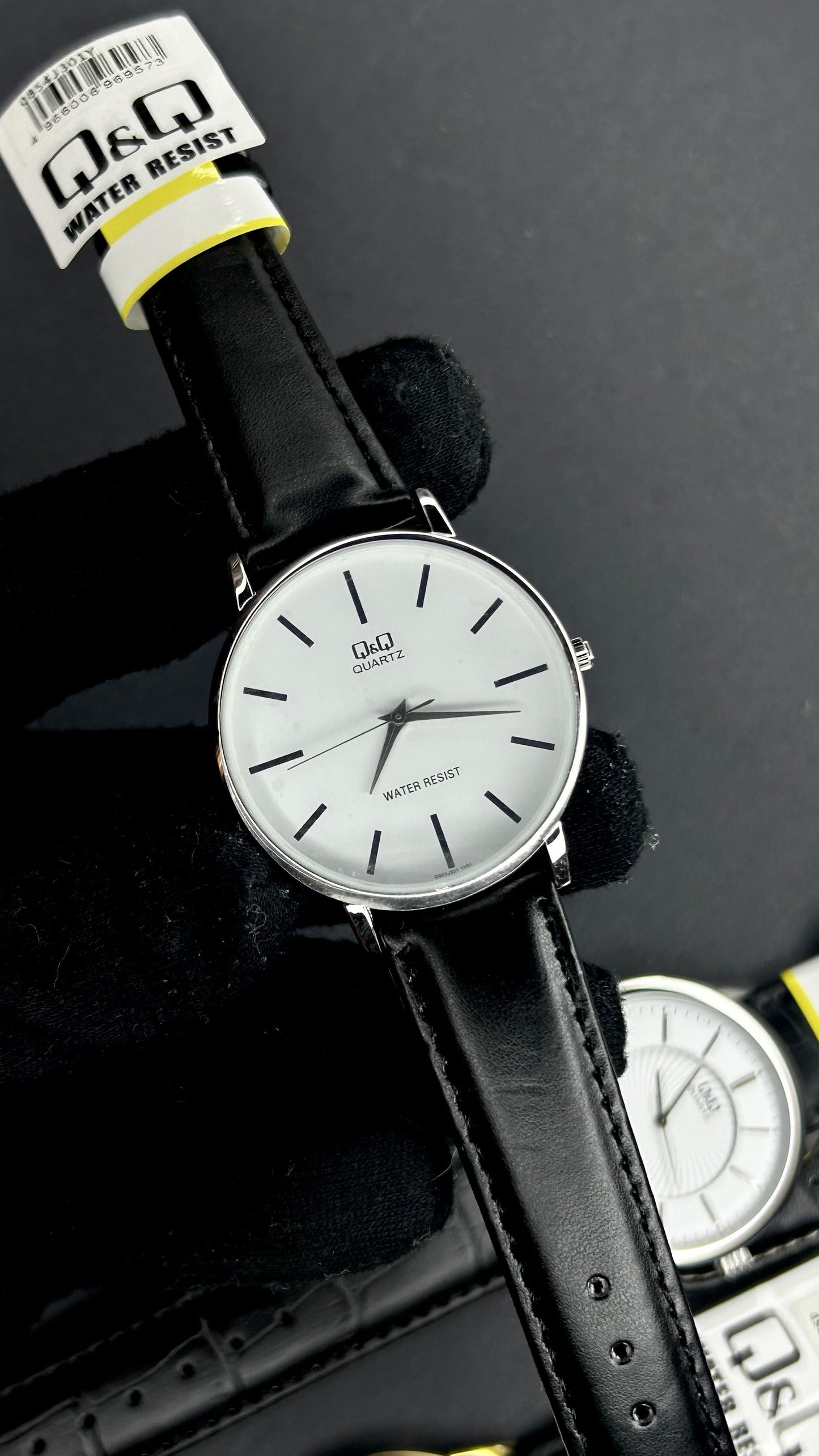 QyQ ORIGINAL PARA HOMBRE REF-Q854J301Y