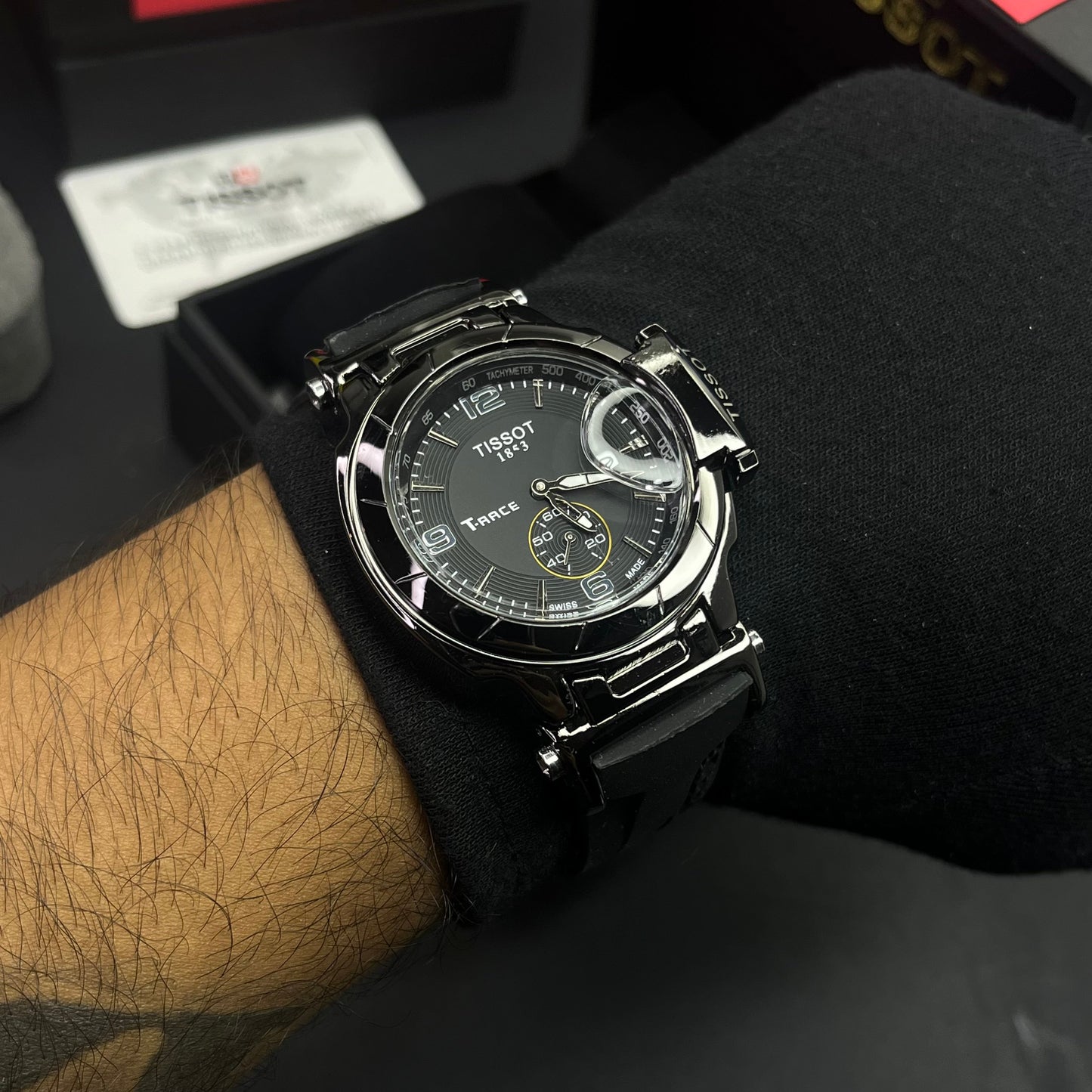 PAREJA TISSOT T-RACE  REF-NN