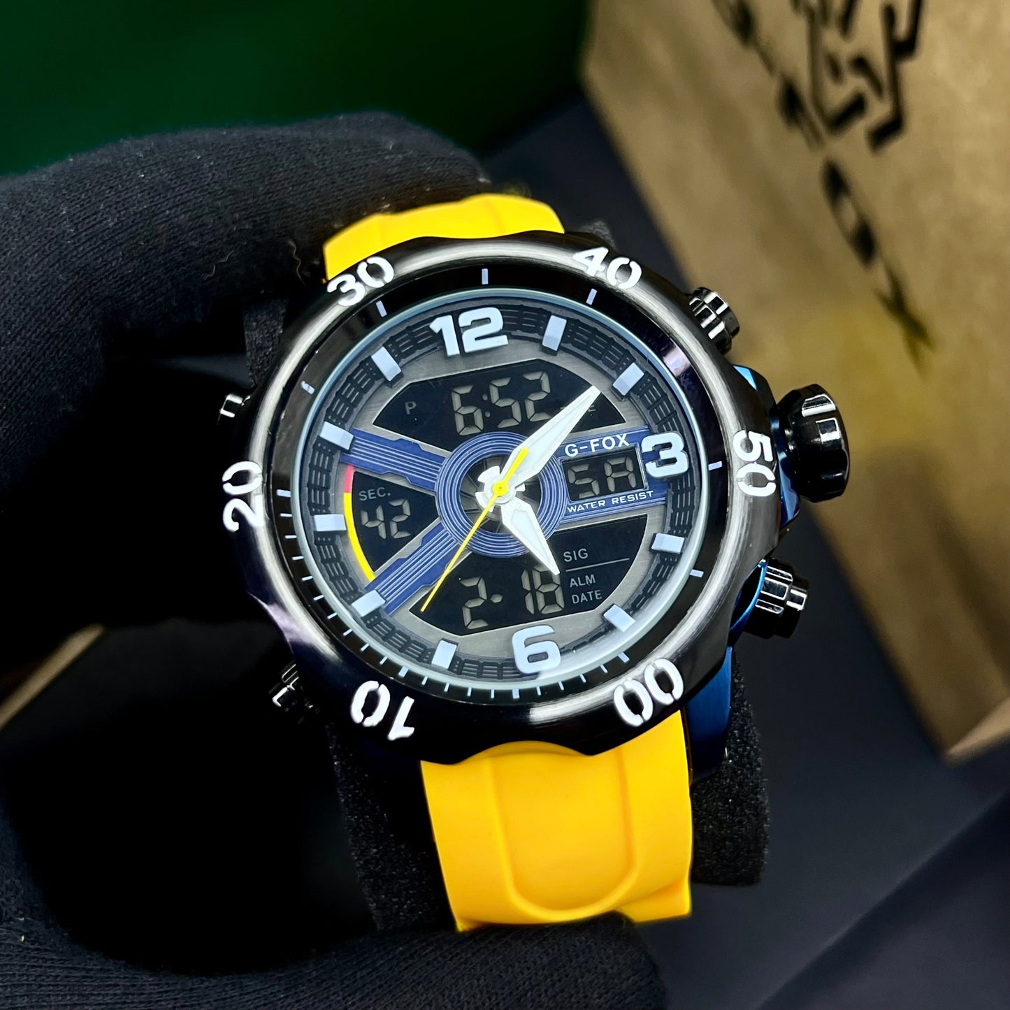 G FOX ORIGINAL DOBLE HORA POR INVICTA SUMERGIBLE PARA HOMBRE REF-1976G1-A