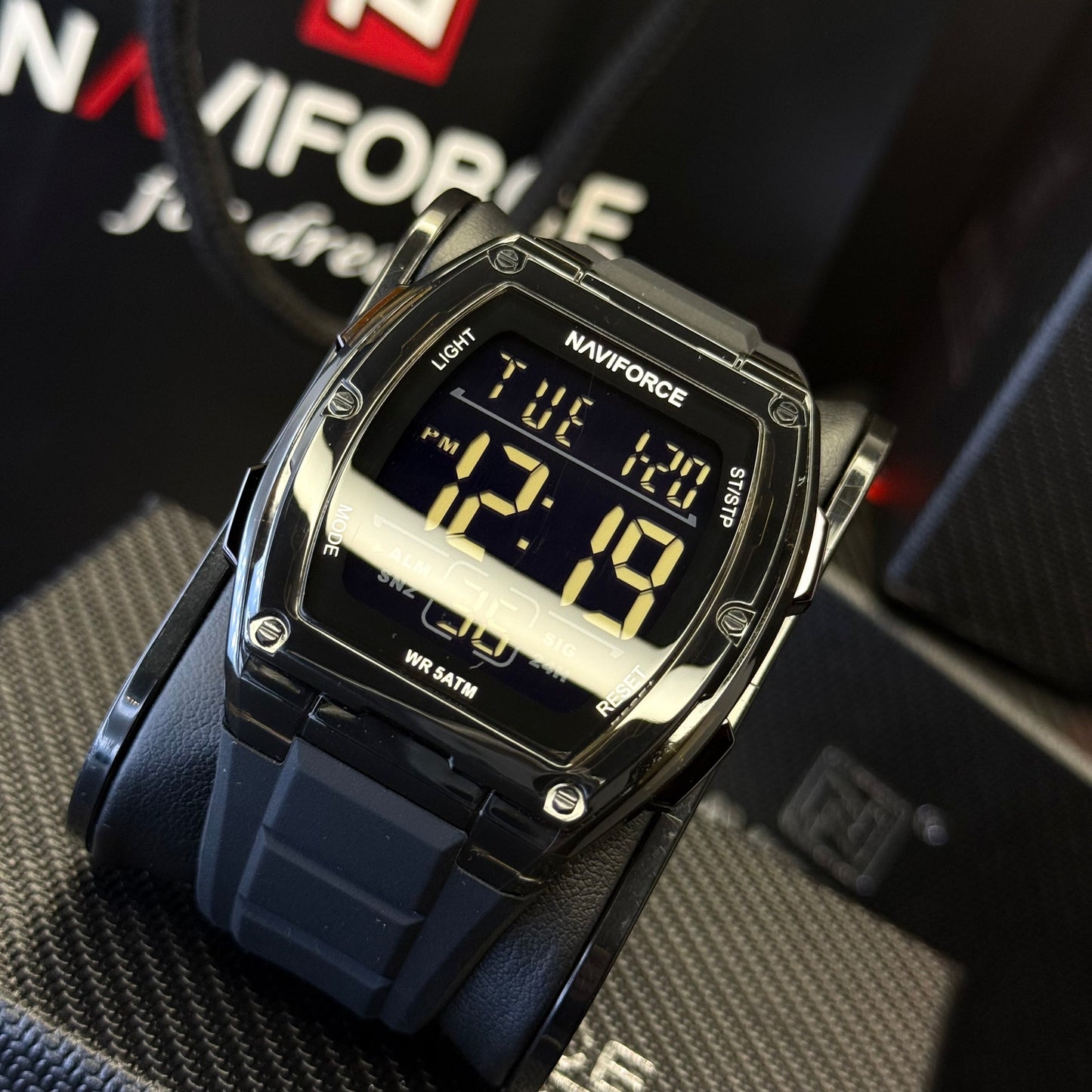 NAVIFORCE X RICHARD MILLER ORIGINAL PARA HOMBRE REF NF6106-NN