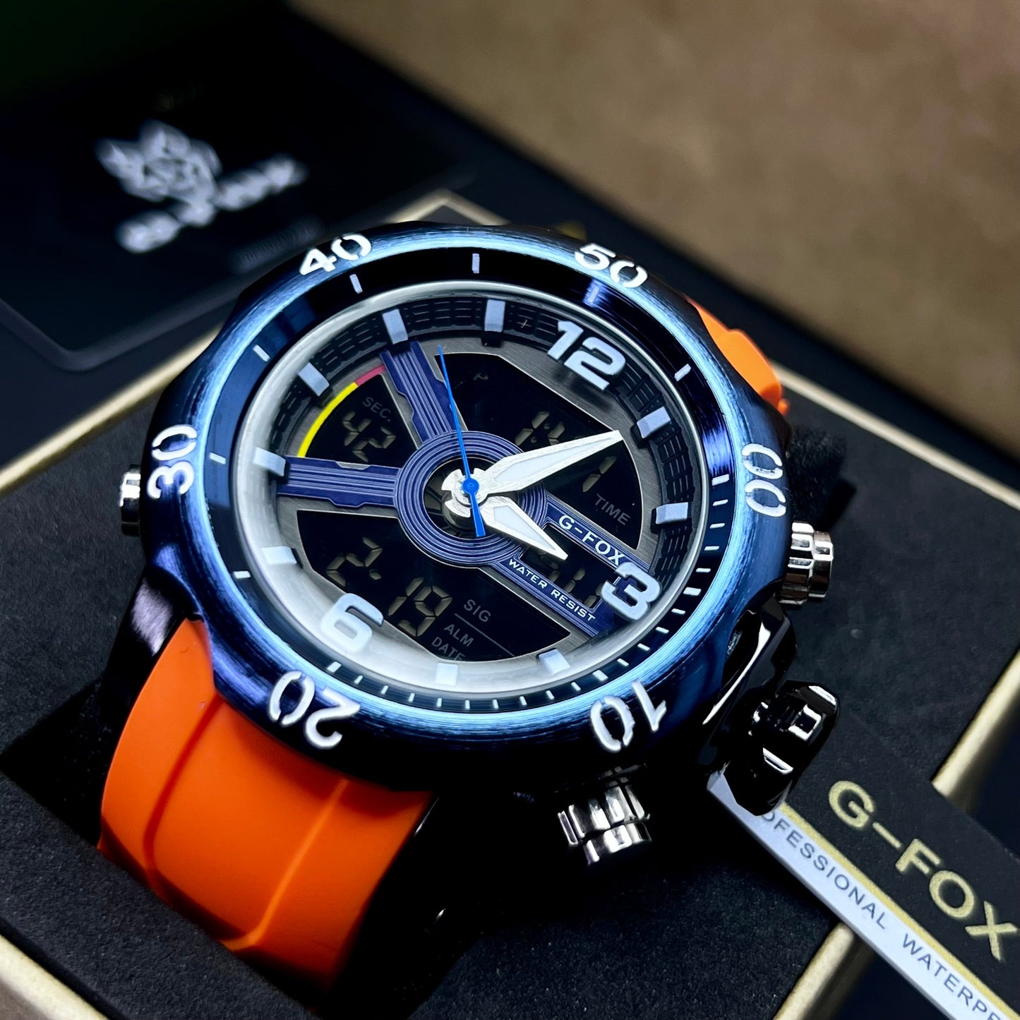 G FOX ORIGINAL DOBLE HORA POR INVICTA SUMERGIBLE PARA HOMBRE REF-1976G1-NN