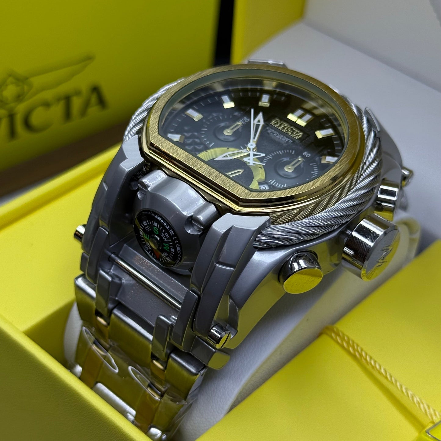 INVICTA BOLT ZEUS GUAYA ACERO PARA HOMBRE REF-BN