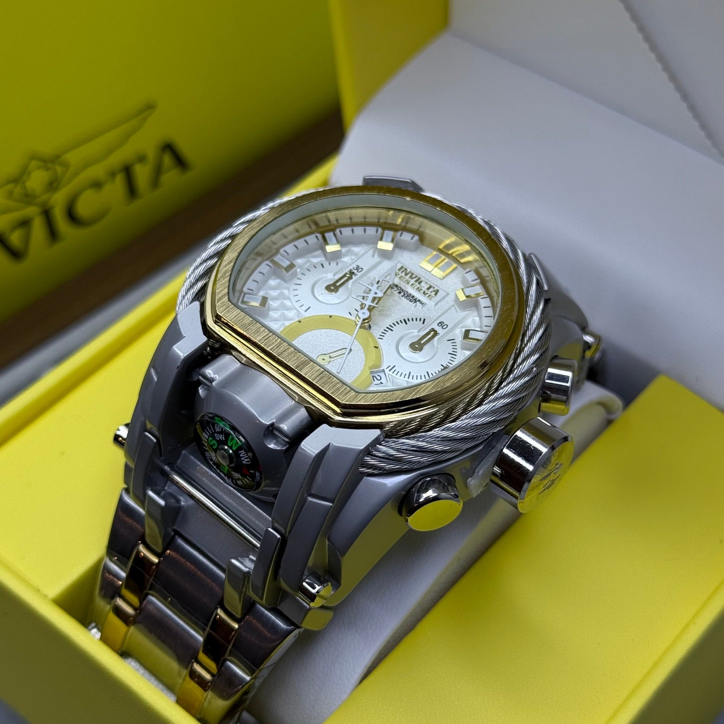 INVICTA BOLT ZEUS GUAYA ACERO PARA HOMBRE REF-BB