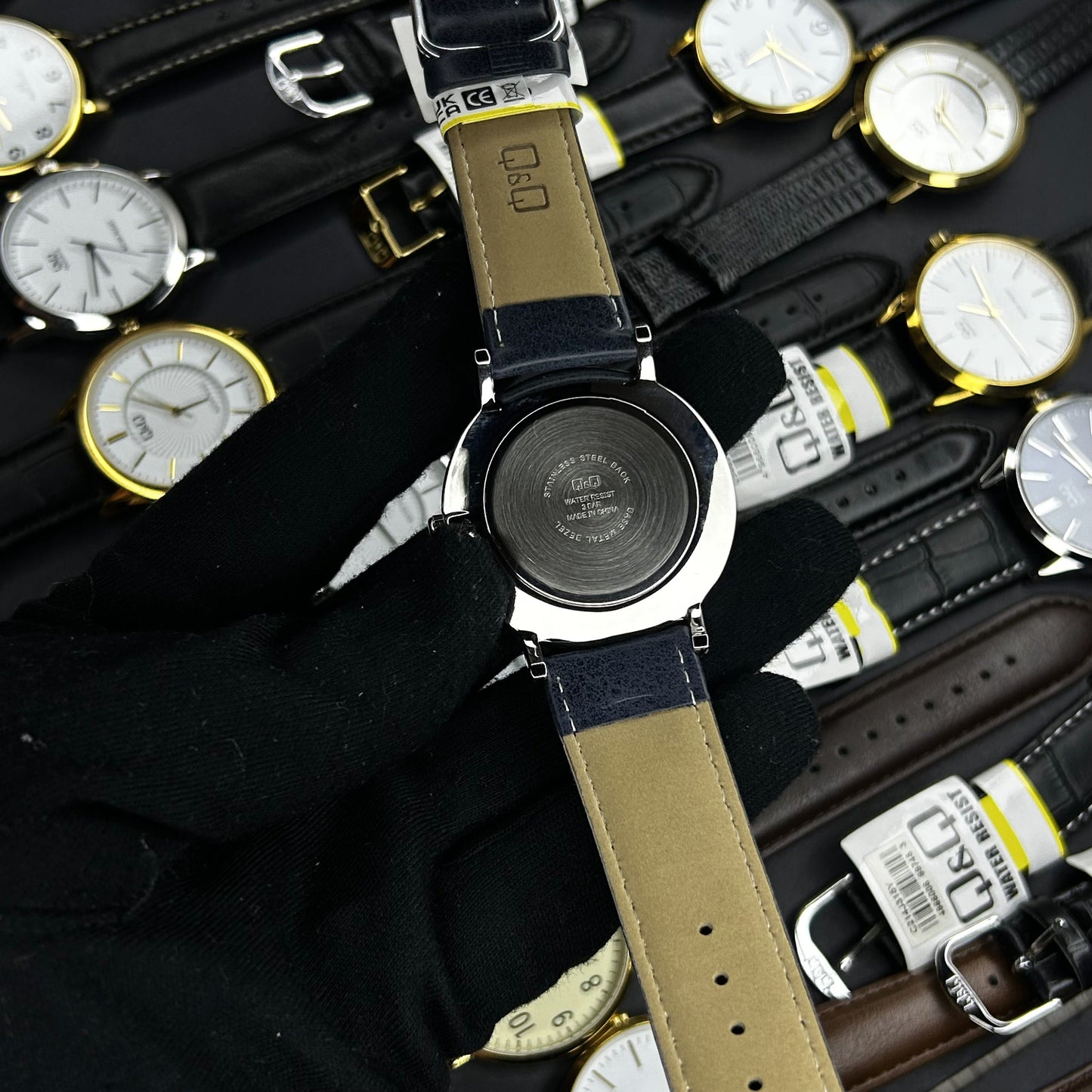 QyQ ORIGINAL PARA HOMBRE REF-QZ02J301Y