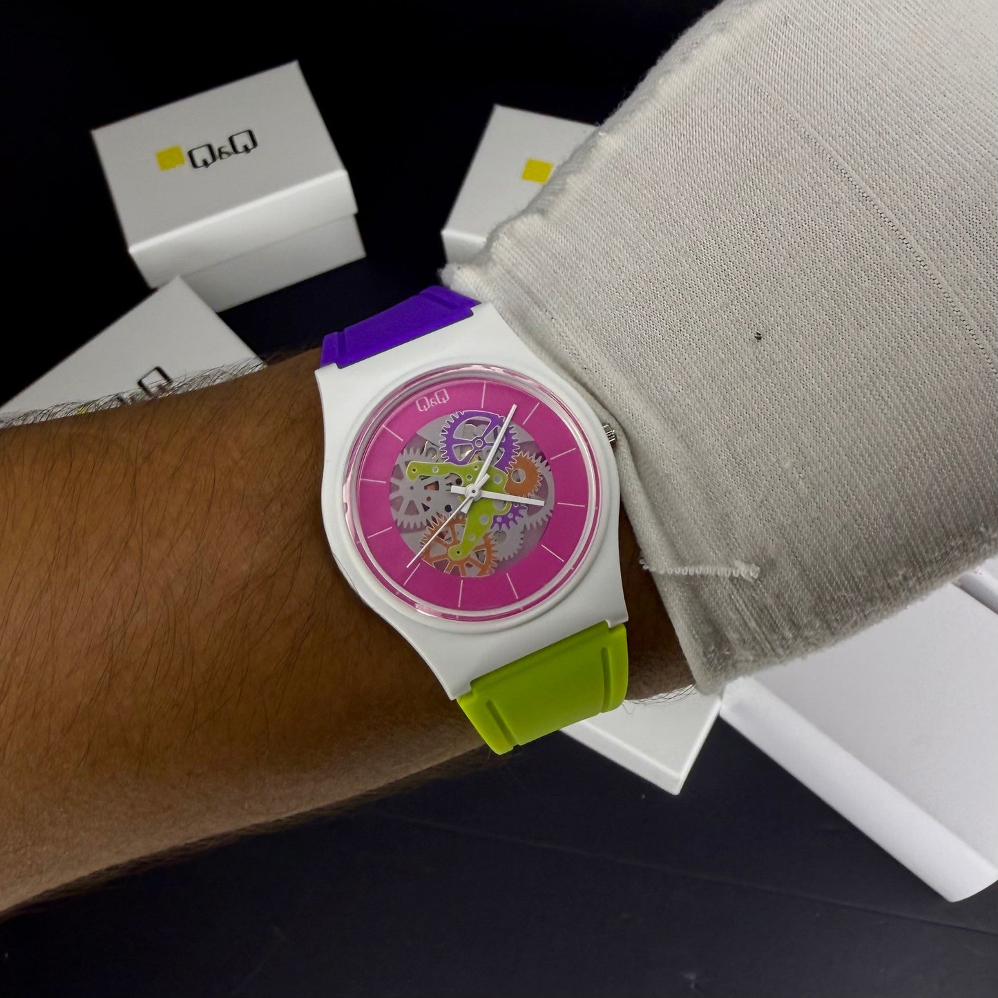 QyQ SUMERGIBLE TIPO SWATCH UNISES ORIGINAL REF-V41A-506VY