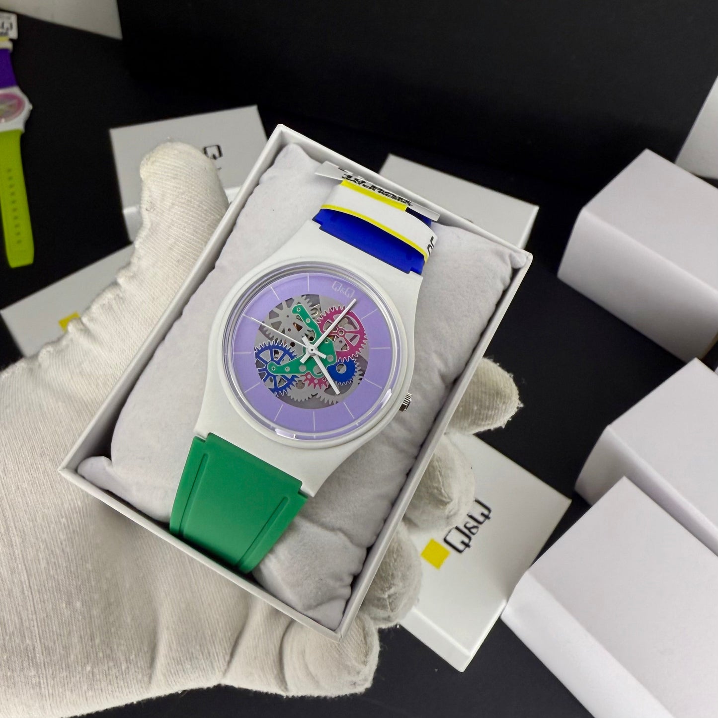 QyQ SUMERGIBLE  TIPO SWATCH UNISES ORIGINAL REF-V41A-508VY