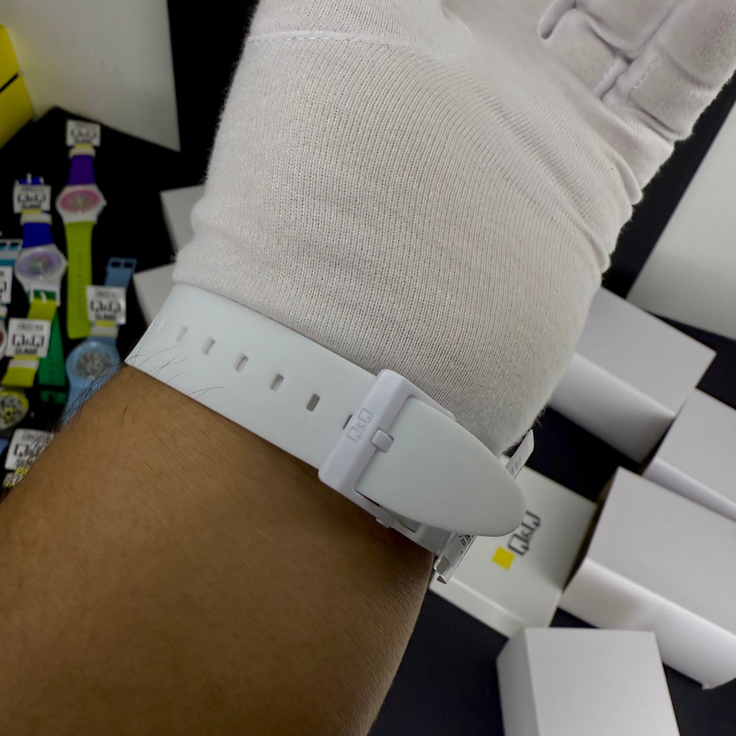 QyQ SUMERGIBLE TIPO SWATCH UNISES ORIGINAL REF-V39A-501VY