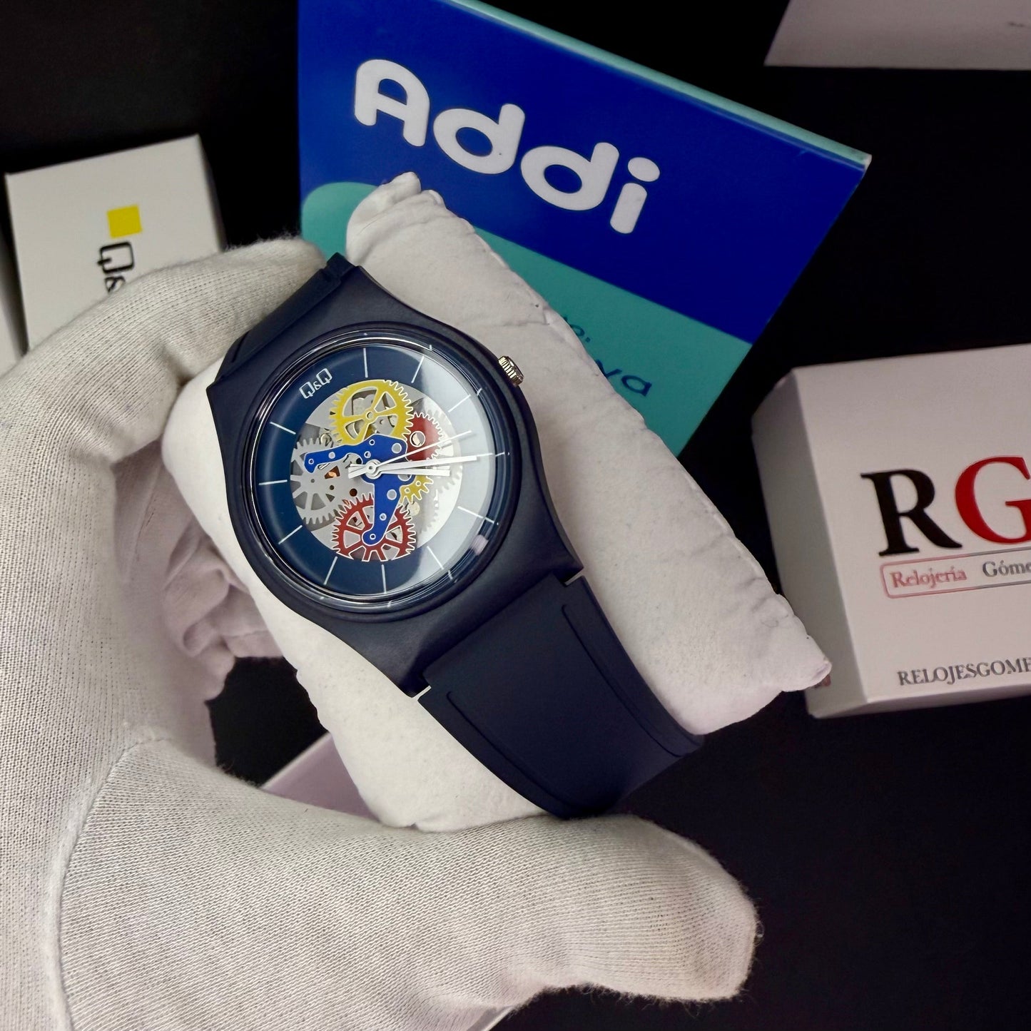 QyQ SUMERGIBLE TIPO SWATCH UNISES ORIGINAL REF-V41A-501VY