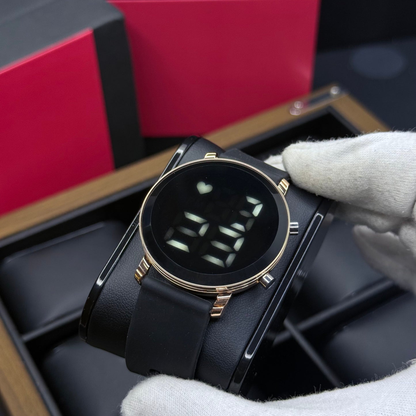 RELOJ DIGITAL ESTILO CUBANO PARA DAMA REF-NCN