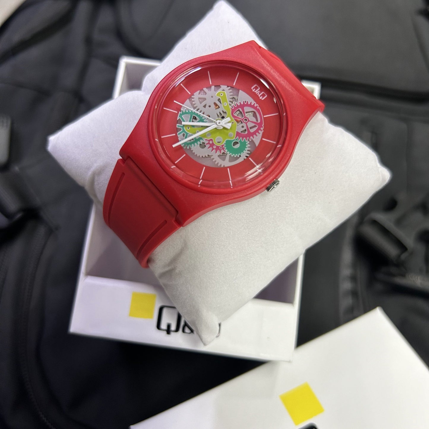 QyQ SUMERGIBLE TIPO SWATCH UNISES ORIGINAL REF-V41A-504VY