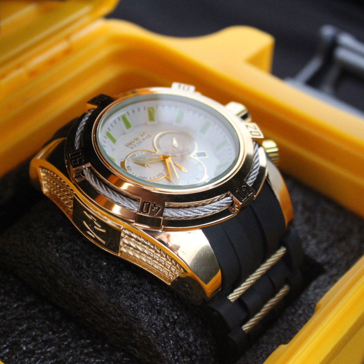 INVICTA BOLT RESERVER SUBAOUA PARA HOMBRE REF-BB